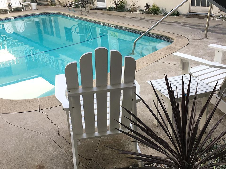 1st image of 3322 Mentone Ave #1