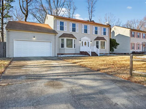 5240 Prestwick St, Virginia Beach, VA 23464