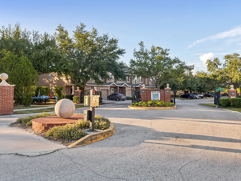12805 Avelar Manor Pl — Photo 34
