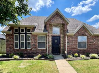 3217 SW Stonepoint Ave, Bentonville, AR 72713