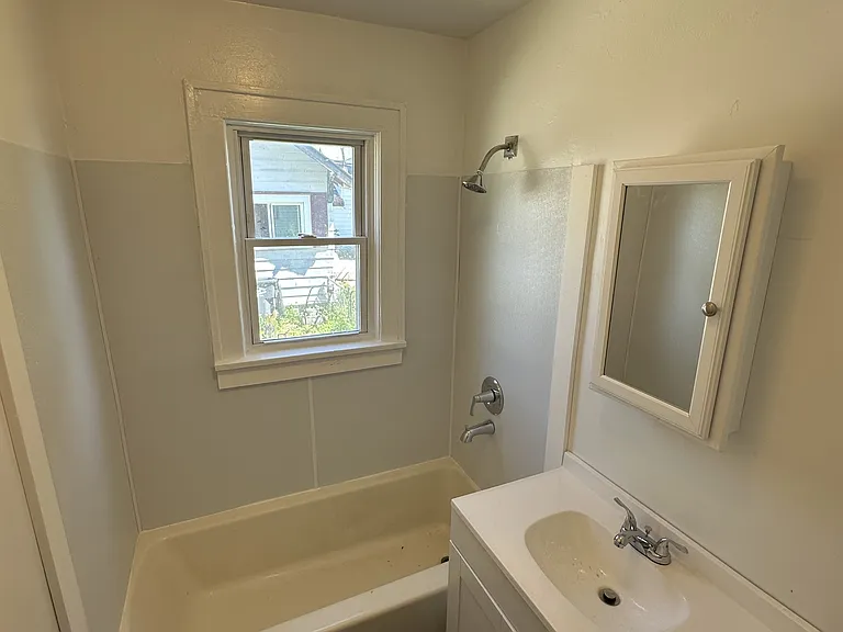 2940 Pitt St #2 — Photo 6
