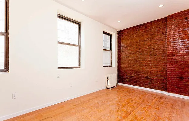 Rented by Bryan L Rozencwaig, LREB | media 4