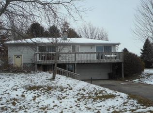 1580 Chadbourne Dr, Davis, IL
