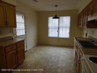 5th image of 6783 Maury Dr