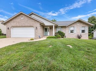 2641 Dennis Dr, Alton, IL 62002