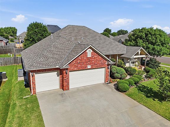 4th image of 2916 Tara Ln