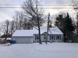 1614 Kimber Ave, Marquette, MI 49855