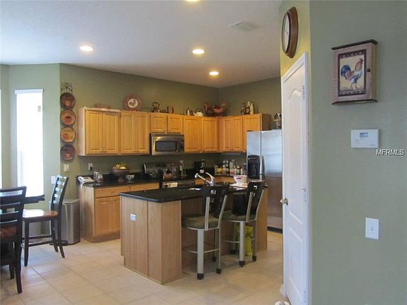 3rd image of 7622 Mariners Harbour Dr
