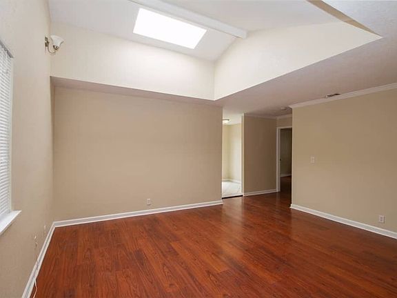 3rd image of 4400 79th St