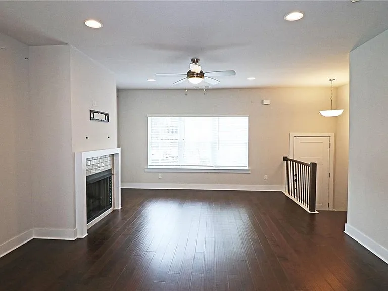 2163 Wiggins Walk — Photo 2