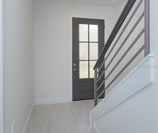 2nd image of 470 Hazelnut Ct