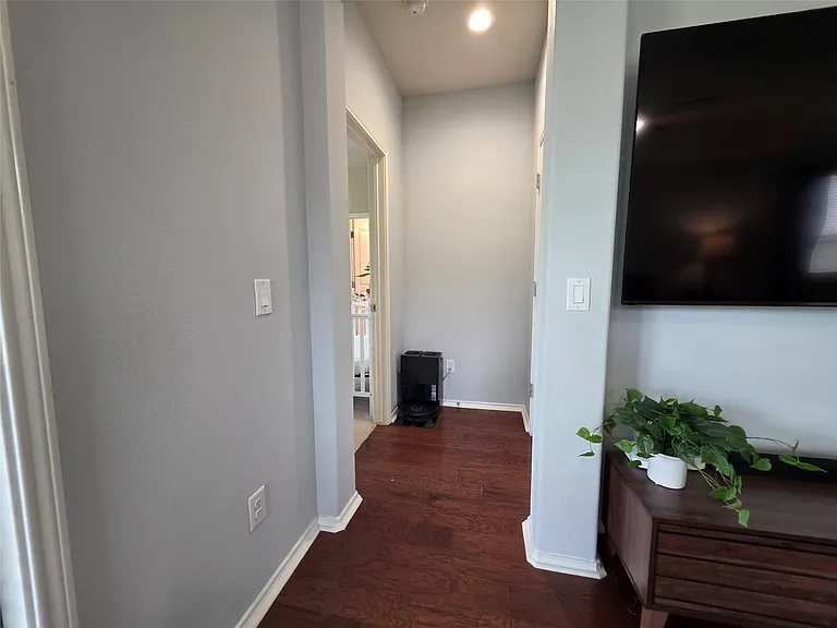 7142 Breton Bay Pass — Photo 14