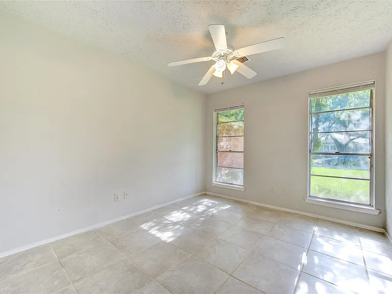 10514 Rancho Bernardo Ln — Photo 11