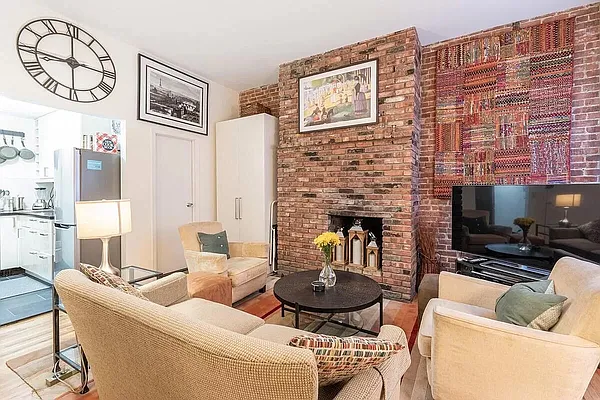 Rented by Building Equity Real Estate LLC | media 3