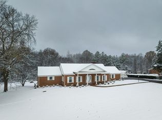 308 Dana Dr, Farmville, VA 23901