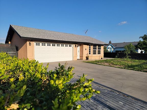 2nd image of 1838 N Hall Court NE