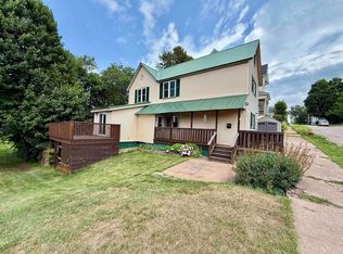 306 W Ely St, Ishpeming, MI 49849