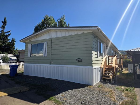 137 Berry Loop Ln