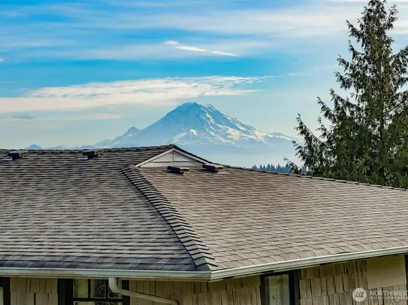705 S 208th Street, Des Moines, WA 98198