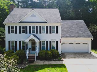 137 Huntsmoor Ln, Cary, NC 27513