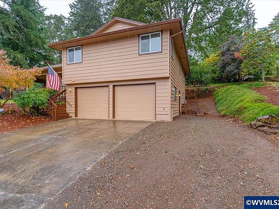 4th image of 4065 Mandy Ave SE