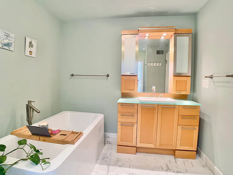 3903 Clares Ct — Photo 16
