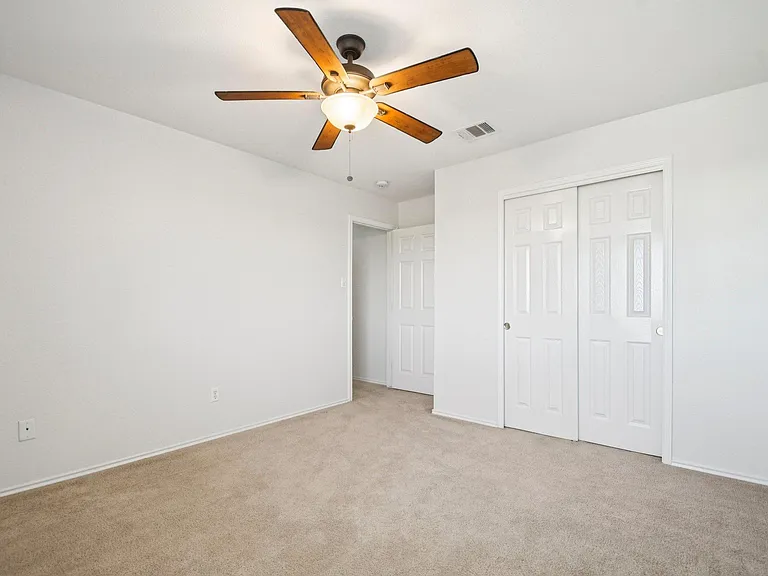 217 Killian Loop — Photo 26
