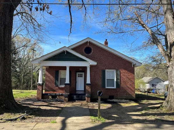 302 Sirrine St, Ninety Six, SC 29666