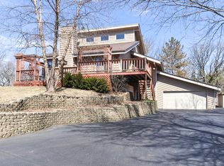W331S5483 Meadowlark Ln, North Prairie, WI 53153