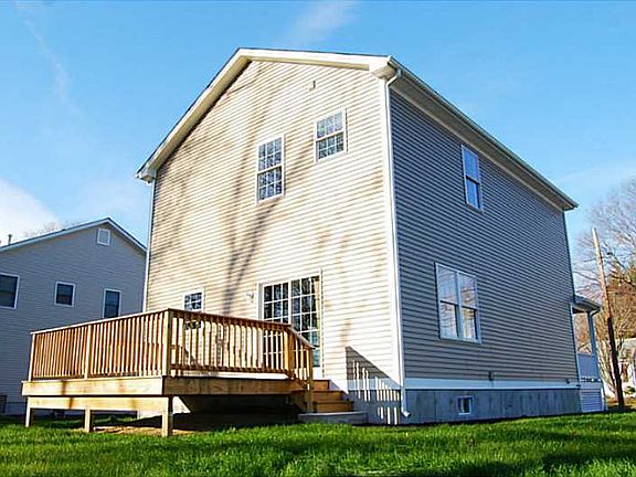 5th image of 21 Lynn Ave