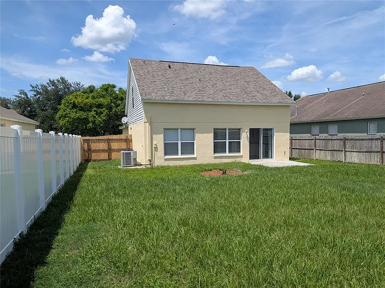 24606 Victoria Wood Ct — Photo 26