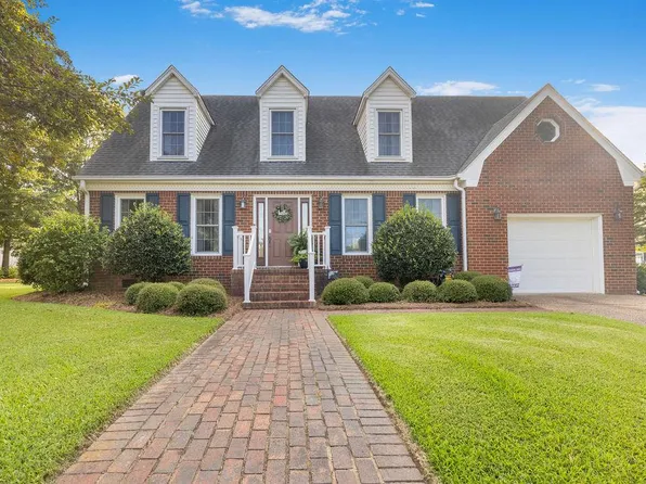 1206 Mount Pleasant Dr, Suffolk, VA 23434