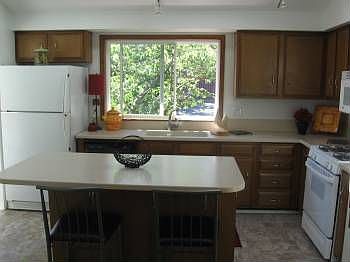 3rd image of 9629 162nd Ave NE
