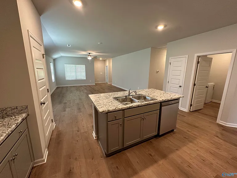 205 Six Pence Ct — Photo 7