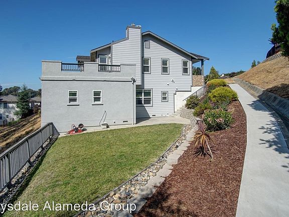 3rd image of 23824 Twin Creeks Ct
