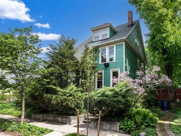 11 Orton Pl, Buffalo, NY 14201