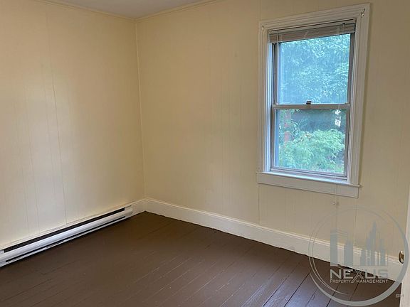 3rd image of 16 Arlington St APT 1R