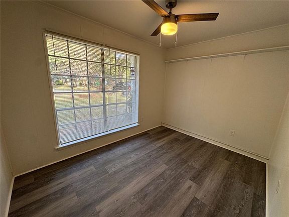 4th image of 1659 Hand Ave