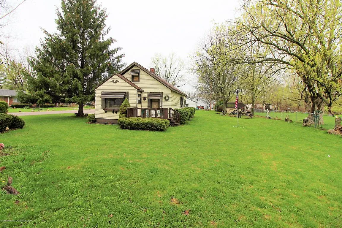 1816 W Jolly Rd photo 1