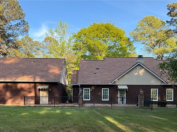 3rd image of 8943 Lee Road 379