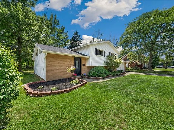 3rd image of 68 Dorland Ave
