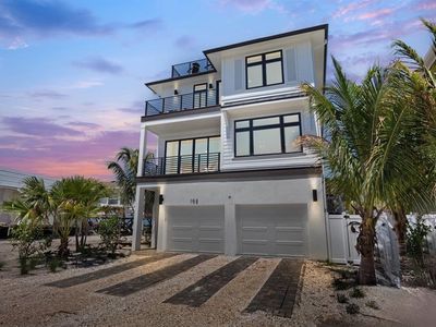 102 9th St S, Bradenton Beach, FL, 34217