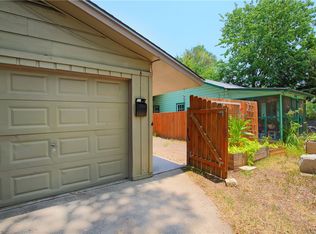 1504 Dexter St APT A, Austin, TX 78704