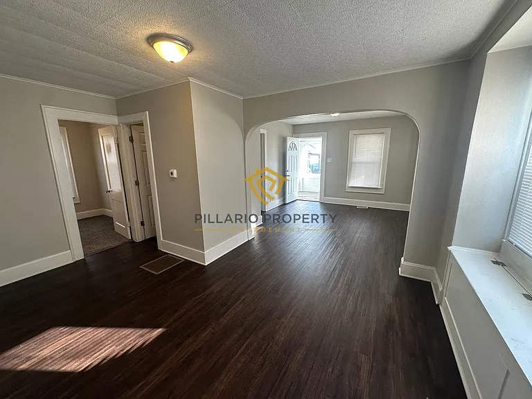 1528 E Tabor St — Photo 8