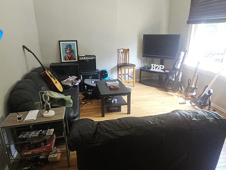 616 Summerlea St #1 — Photo 10