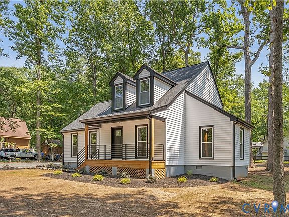 2nd image of 1 Long Leaf Ln