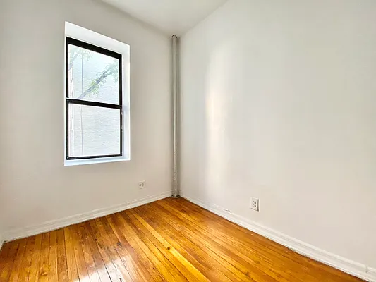 Rented by Bohemia Realty Group | media 20