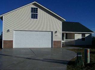 817 Esperanza Dr, Grandview, WA --