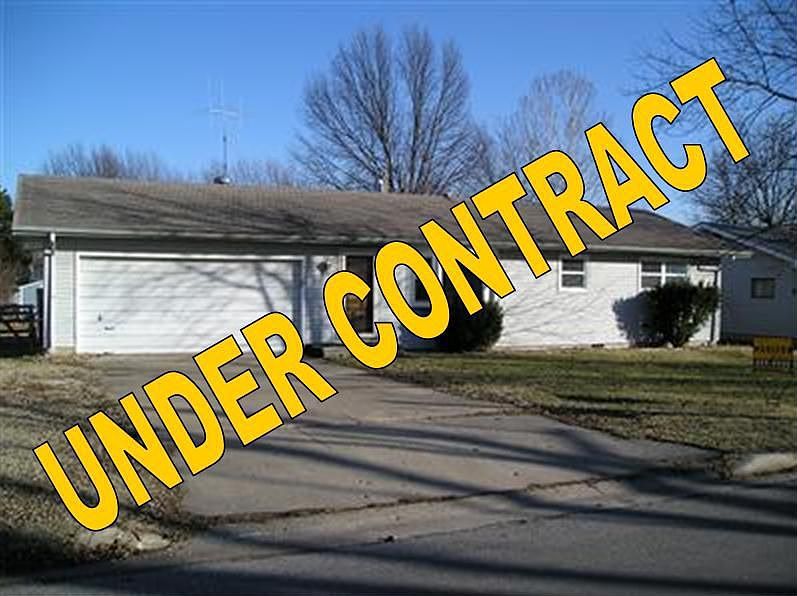 2224 N Drury - Under Contract