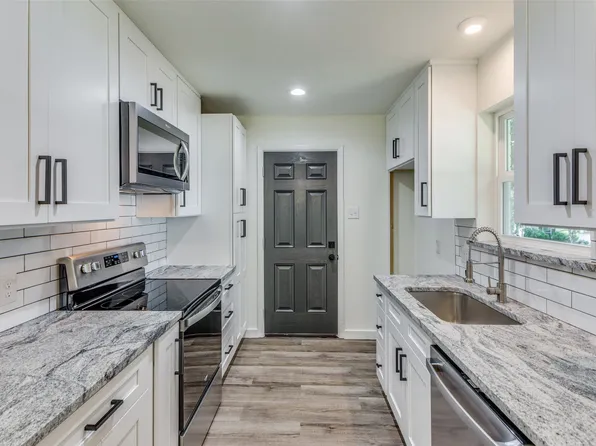 7848 Kermit Ave, Fort Worth, TX 76116